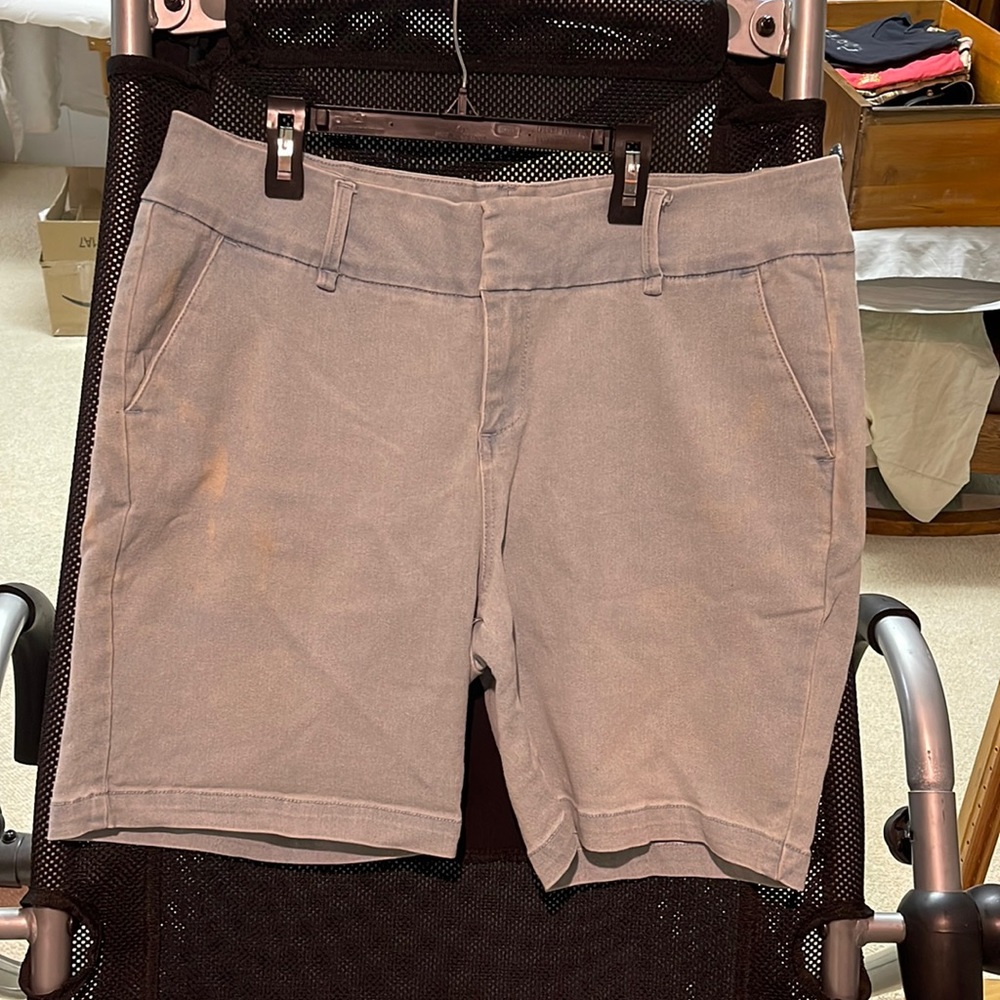 Stretchy jean shorts